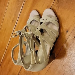 Aerosoles Heels  NWOT